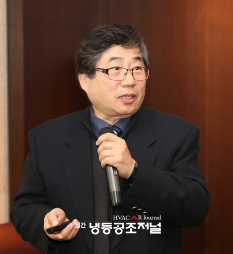 한국에너지기술연구원 조수 박사가 주제발표를 하고 있다.