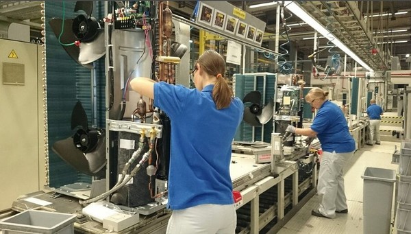 다이킨 히트펌프식 난방/급탕기기 생산하는 벨기에  공장 전경