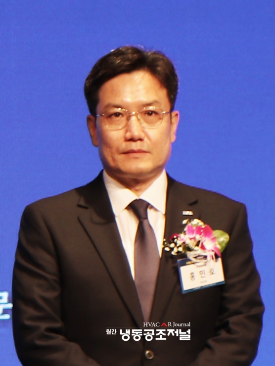 제8회 기계설비의날 기념식에서 국토부장관 표창을 수상한 홍민호 한일엠이씨 부사장